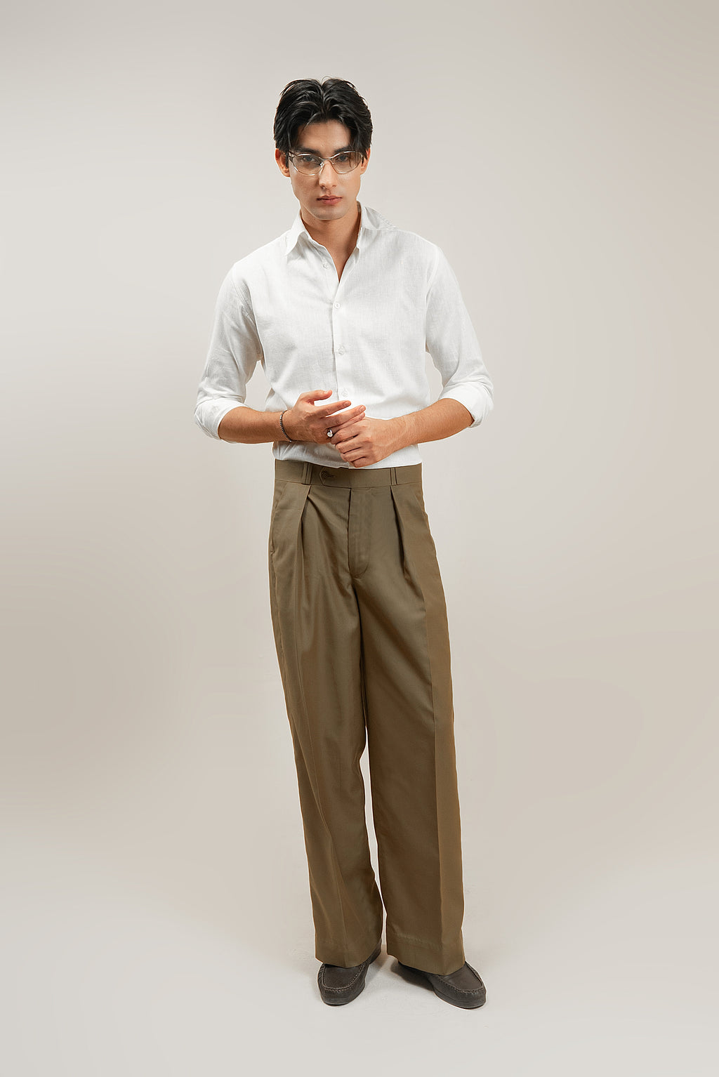 THE SAVILE PLEATED PANT - Khaki