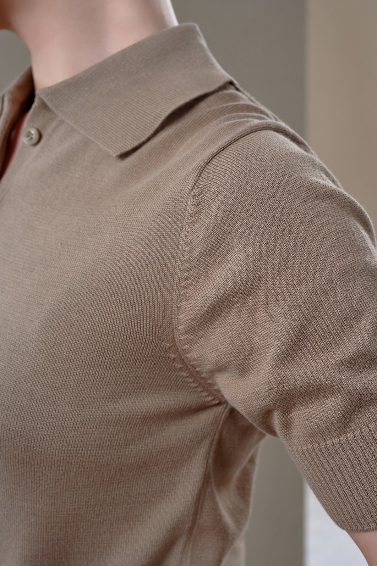 THE GUINEVÈRE POLO - Pale Khaki