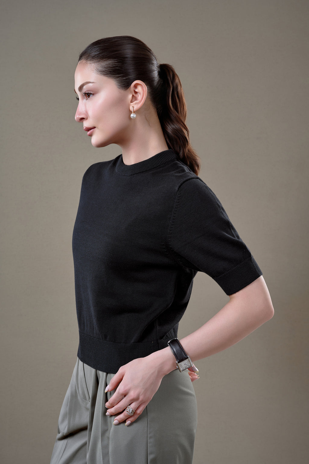 L’MADELEINE CREWNECK - Black