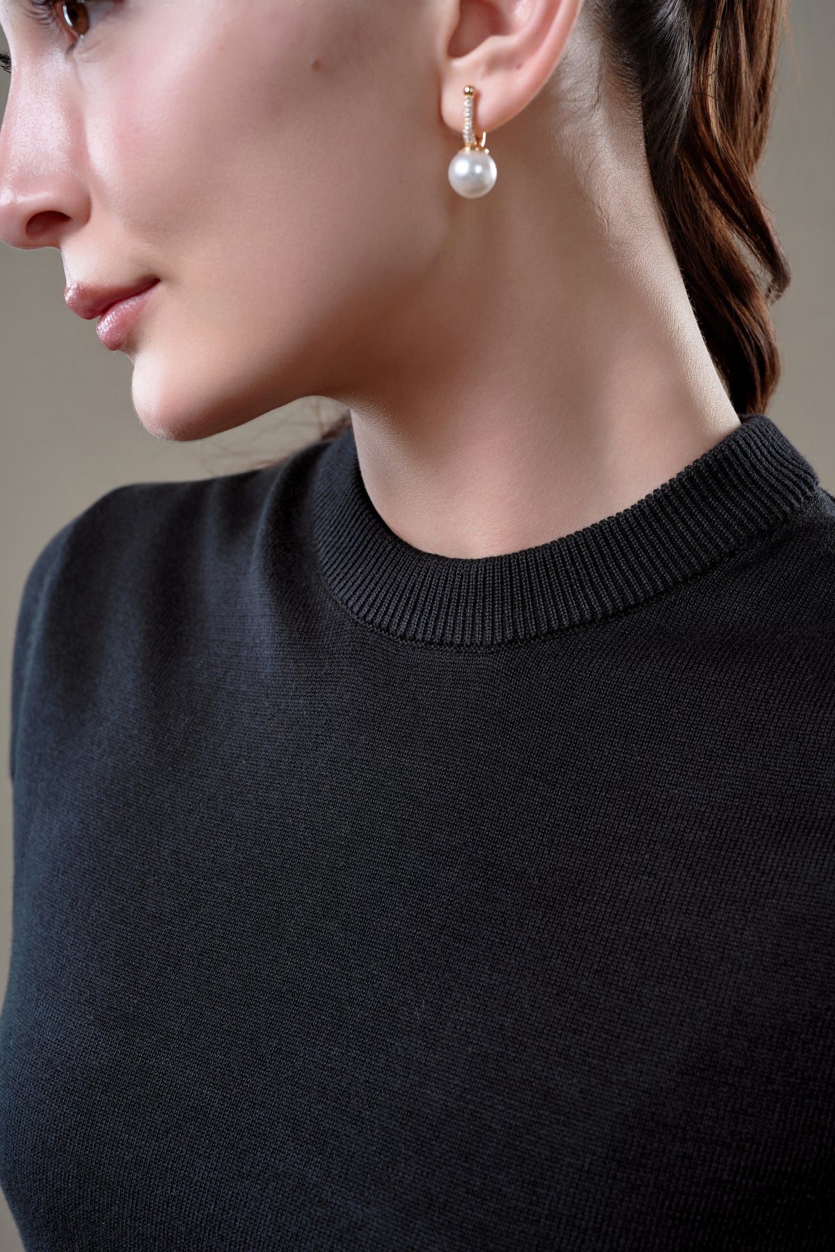 L’MADELEINE CREWNECK - Black