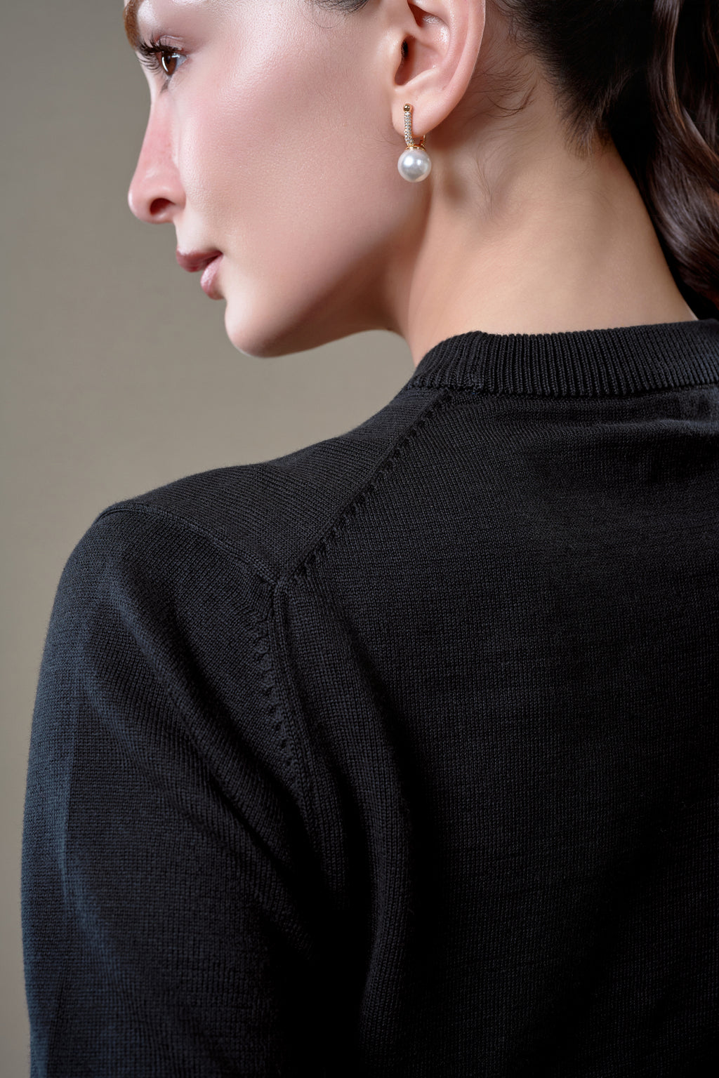 L’MADELEINE CREWNECK - Black